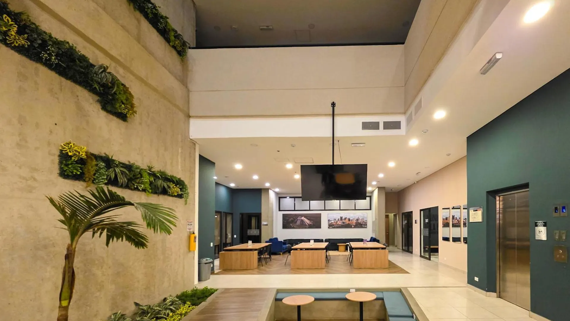 The Hood 102, Modern And Luxury Apartments Bogotá