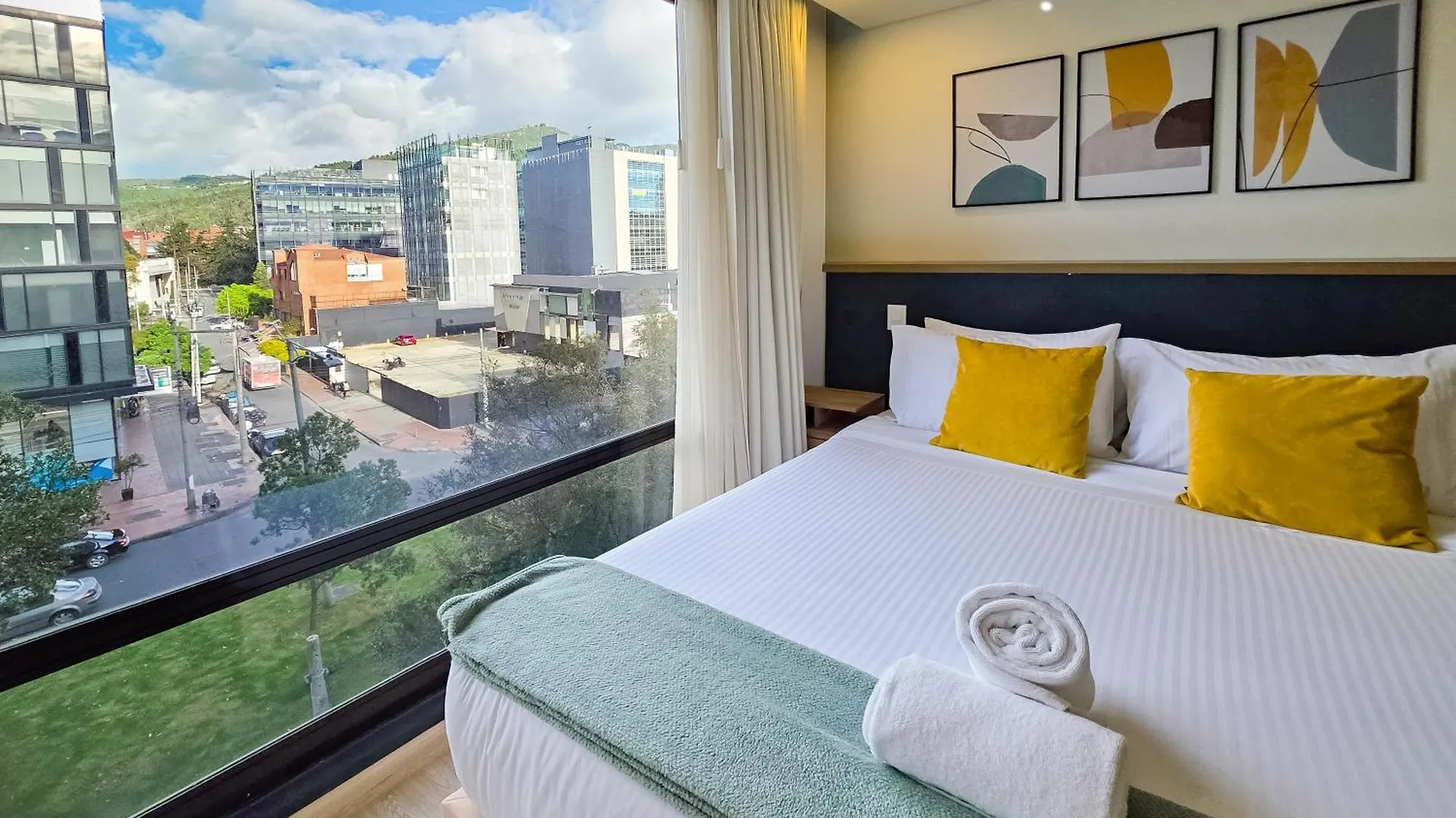 The Hood 102, Modern And Luxury Apartments Bogotá